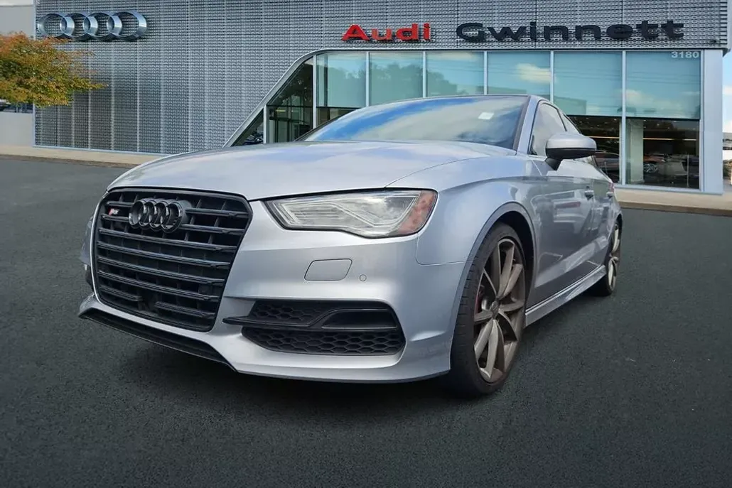 2016 Audi S3 Prestige photo 1