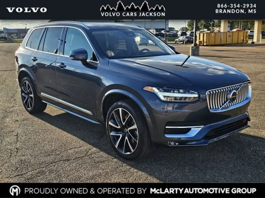 2023 Volvo XC90 B5 AWD Plus photo 1