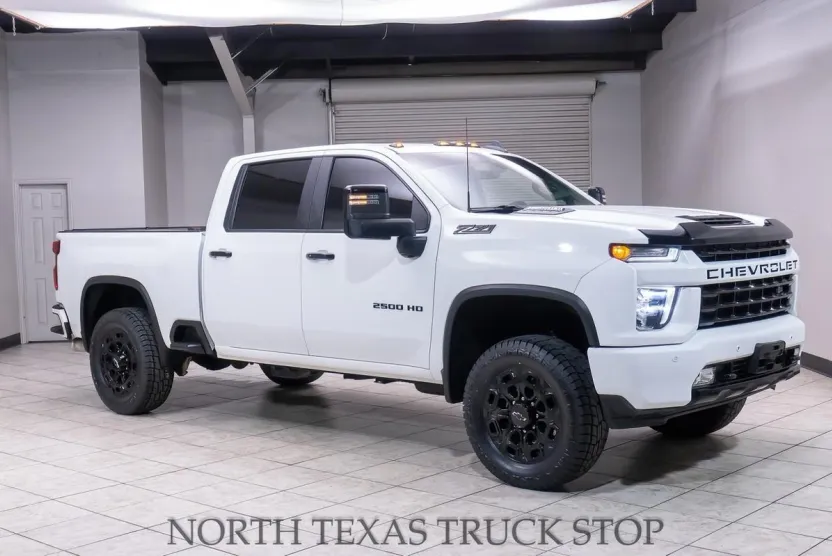 2022 Chevrolet Silverado 2500HD LT Z71 photo 1