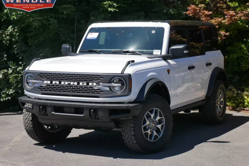 2025 Ford Bronco Badlands photo 1