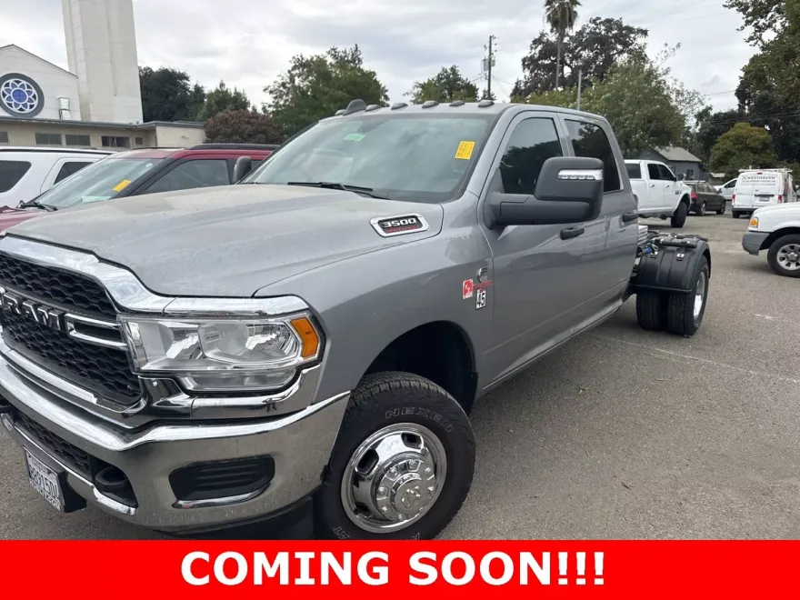 2024 Ram 3500 Tradesman photo 1