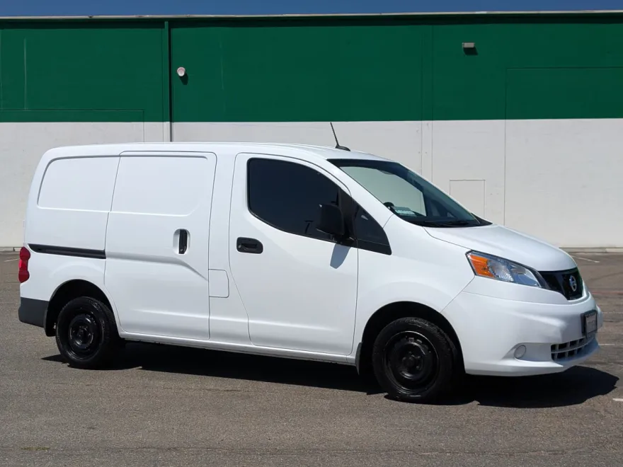 2021 Nissan NV200 SV photo 1