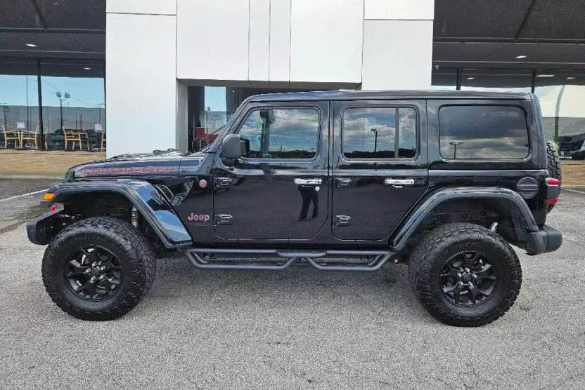 2019 Jeep Wrangler Unlimited Rubicon photo 1