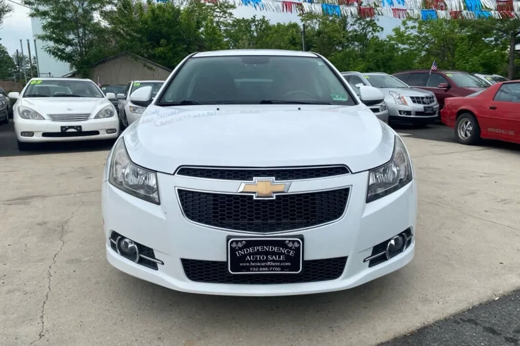 2012 Chevrolet Cruze LTZ photo 1