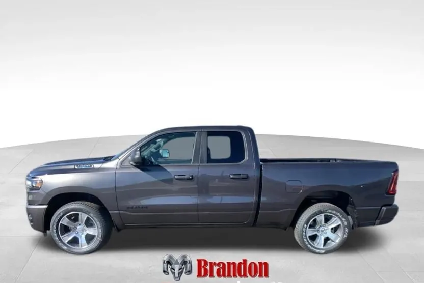 2025 Ram 1500 Tradesman photo 1