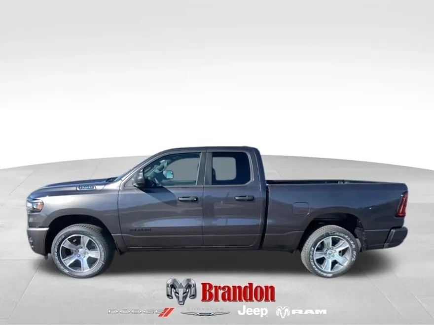 2025 Ram 1500 Tradesman photo 1