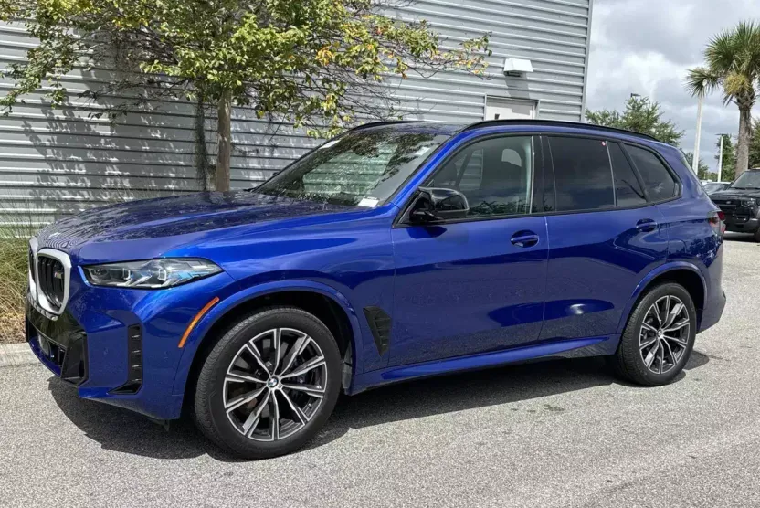 2025 Bmw X5 M60i photo 1