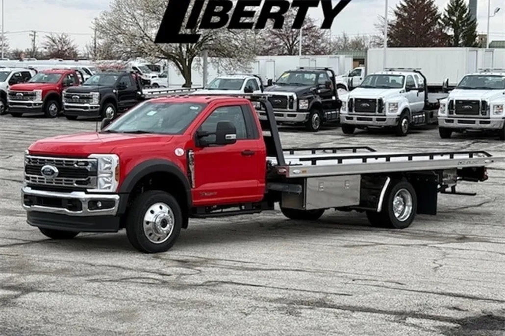 2024 Ford F-550 photo 1