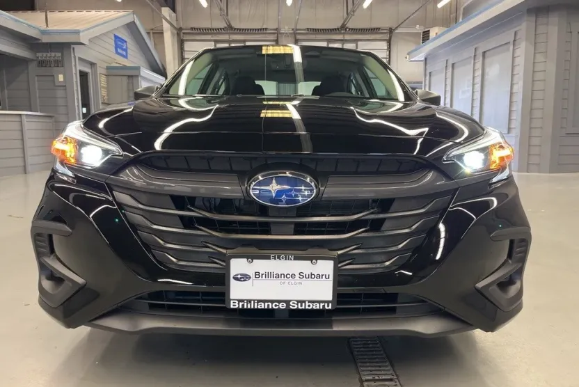 2025 Subaru Legacy Base photo 1