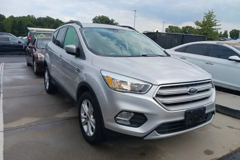 2018 Ford Escape SE photo 1