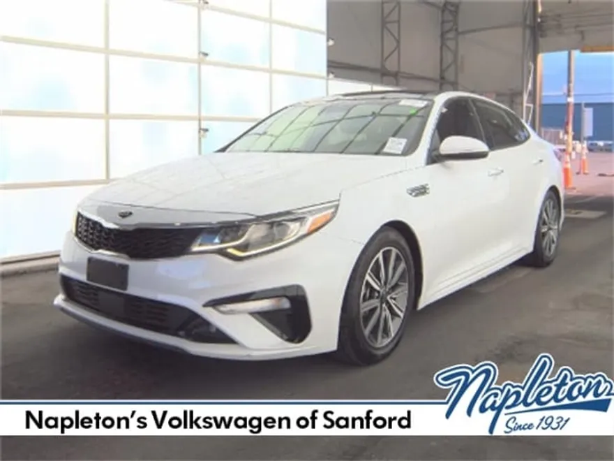 2020 Kia Optima EX Premium photo 1