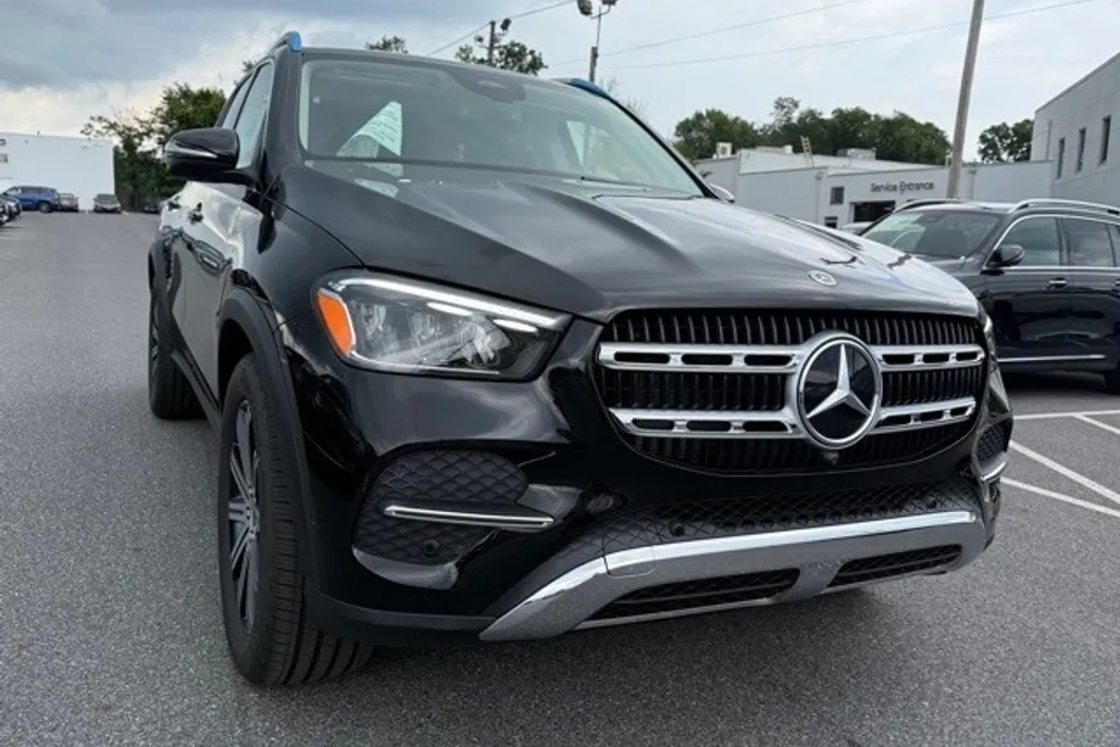 2026 Mercedes Benz GLE 350 4MATIC photo 1