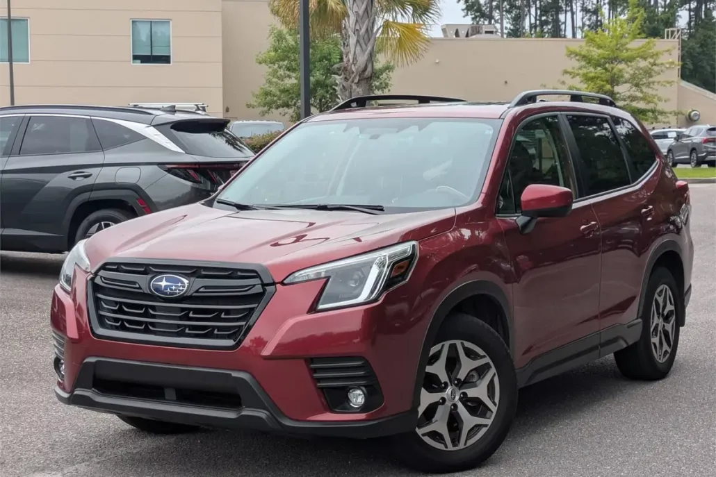 2024 Subaru Forester Premium photo 1