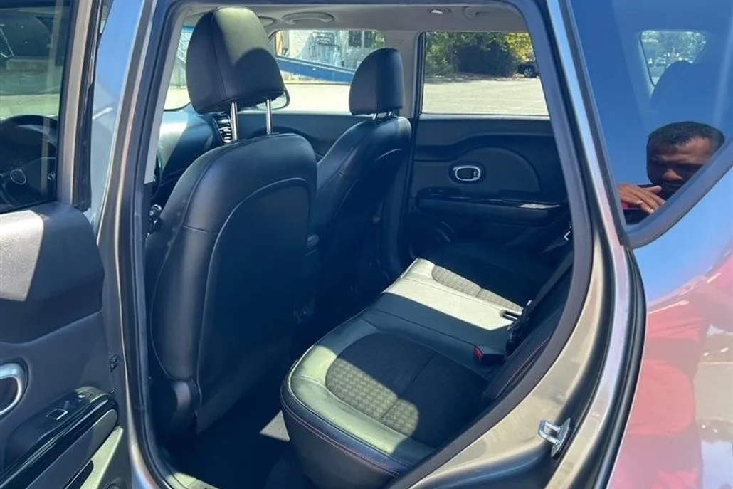 2018 Kia Soul Exclaim photo 1