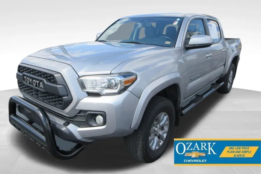 2016 Toyota Tacoma SR5 V6 photo 1