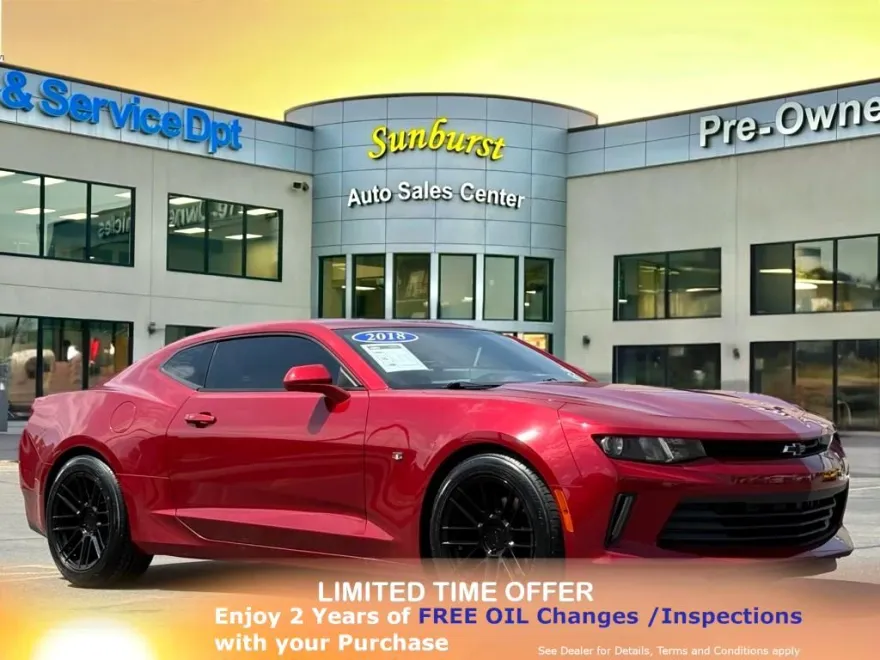 2018 Chevrolet Camaro 1LT photo 1