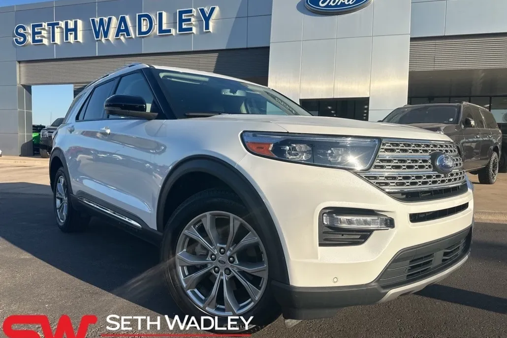 2023 Ford Explorer Limited photo 1