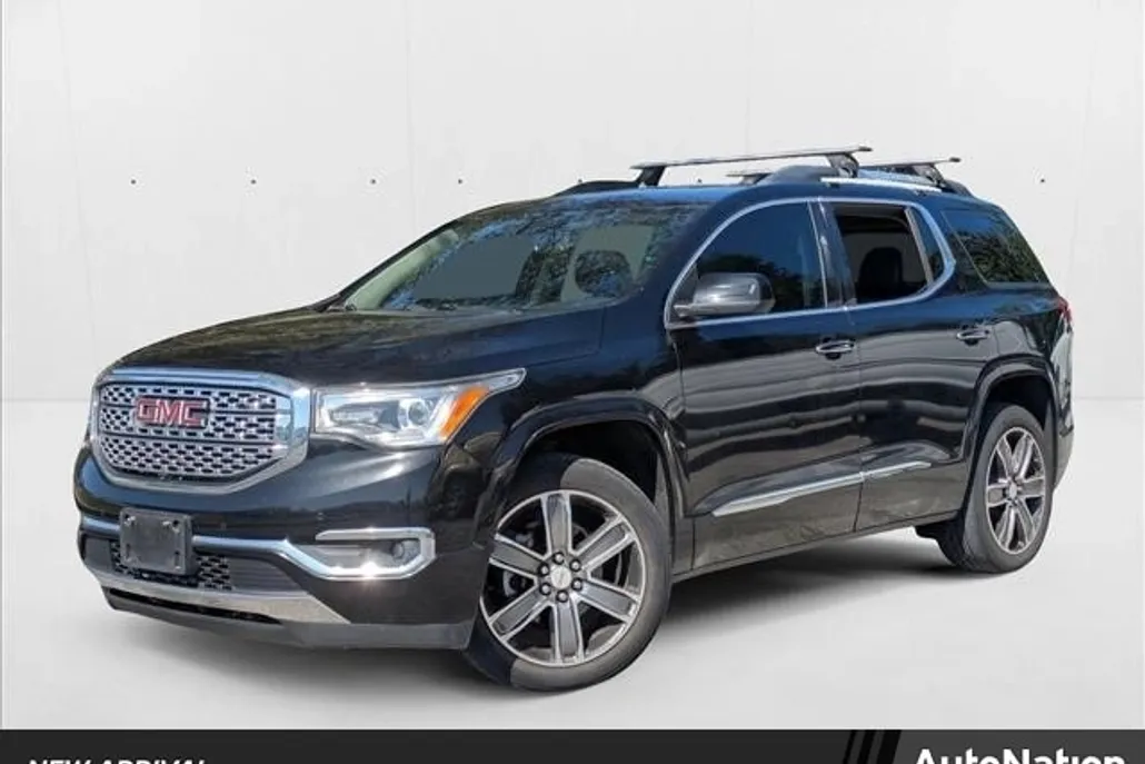 2017 Gmc Acadia Denali photo 1