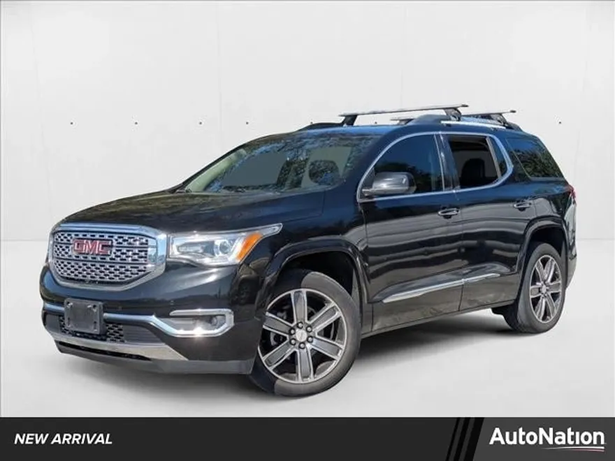 2017 Gmc Acadia Denali photo 1