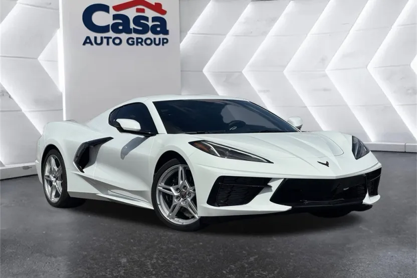 2024 Chevrolet Corvette Stingray 1LT photo 1