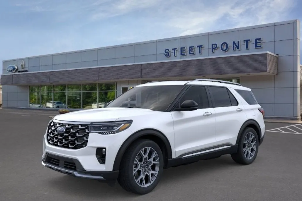 2025 Ford Explorer Platinum photo 1