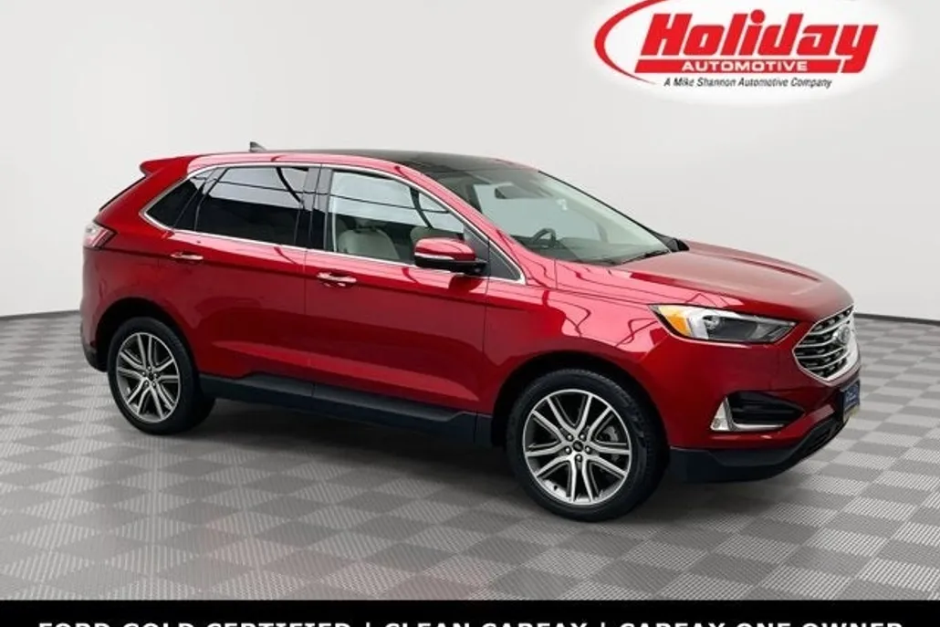2024 Ford Edge Titanium photo 1