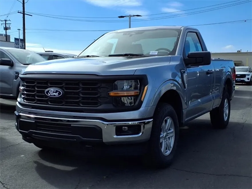 2025 Ford F-150 XL photo 1