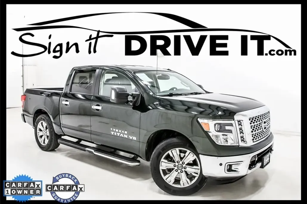 2019 Nissan Titan SL photo 1