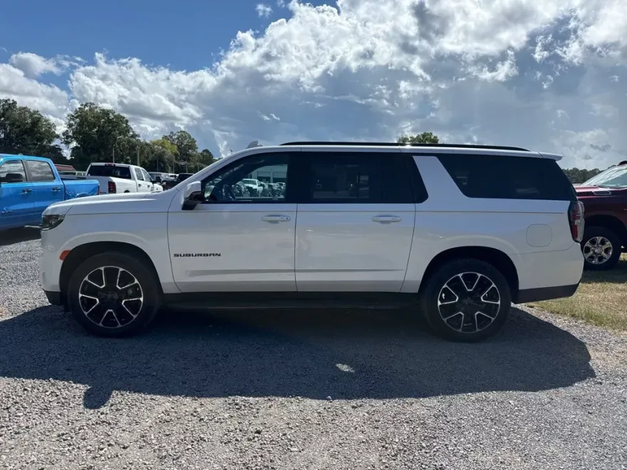 2021 Chevrolet Suburban RST photo 1