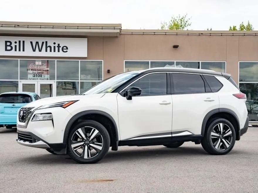 2022 Nissan Rogue Platinum photo 1