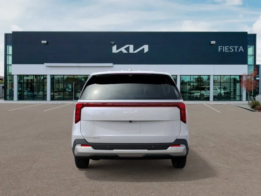 2026 Kia Carnival LX photo 1