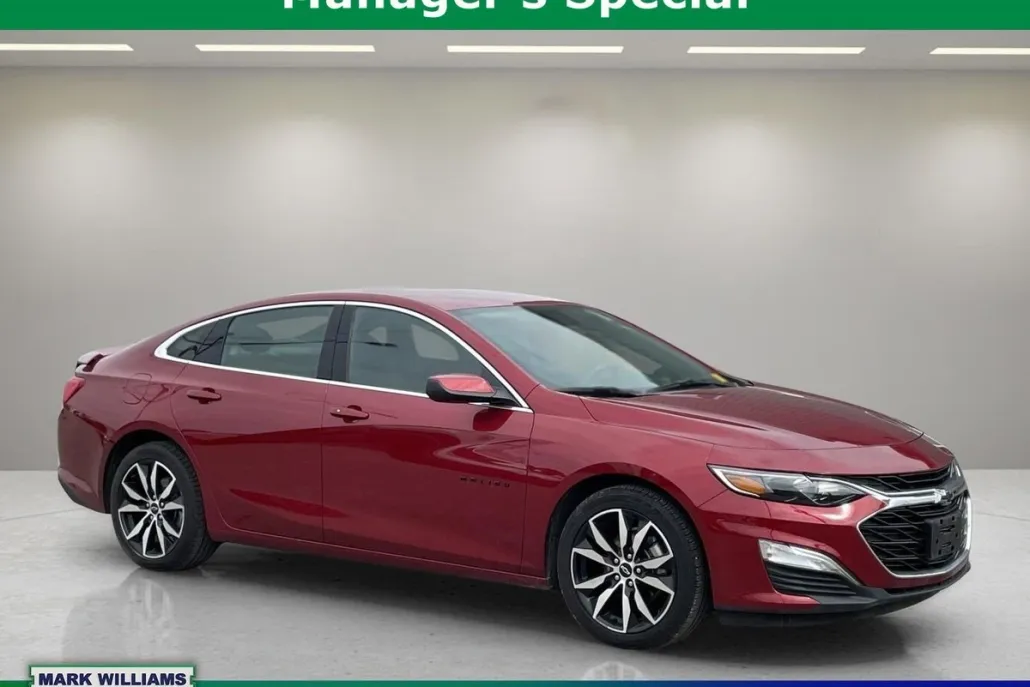 2023 Chevrolet Malibu RS photo 1
