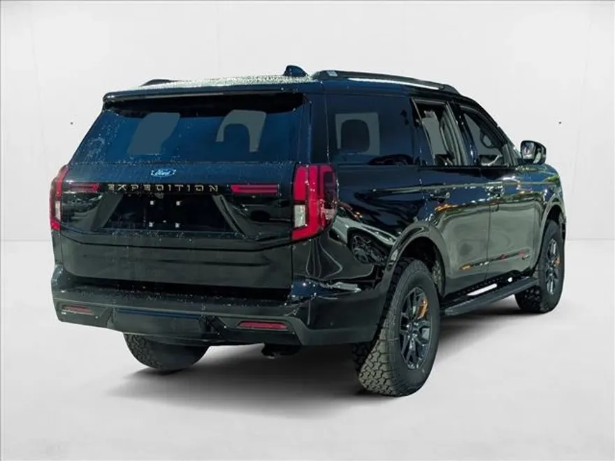 2025 Ford Expedition photo 1