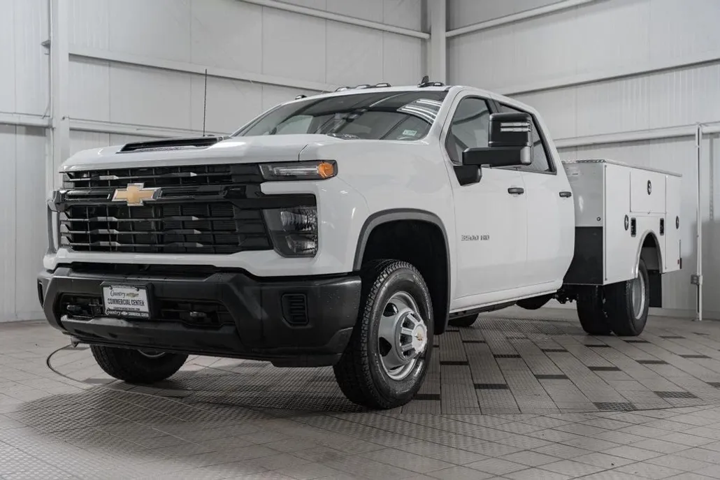 2025 Chevrolet Silverado 3500HD Work Truck photo 1