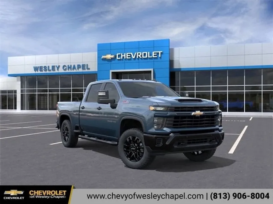 2025 Chevrolet Silverado 2500HD Custom photo 1