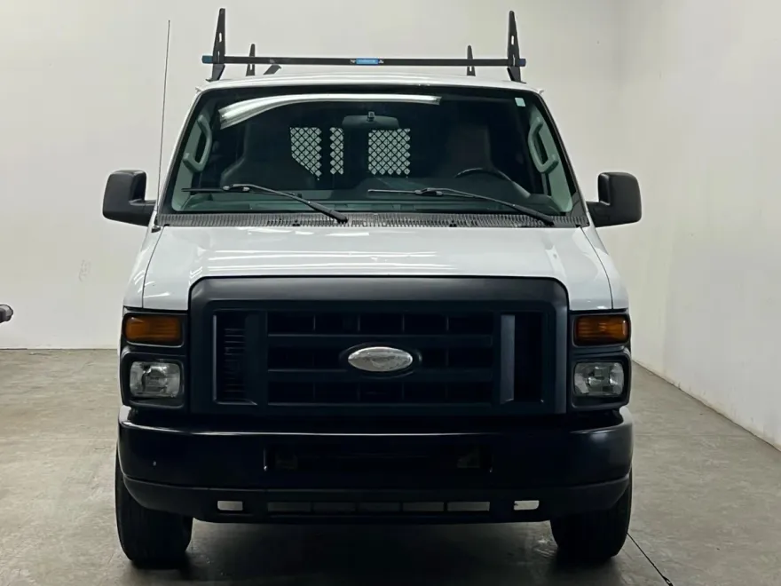 2014 Ford E-250 photo 1