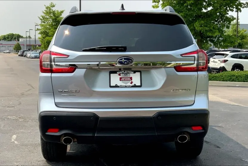 2024 Subaru Ascent Premium photo 1