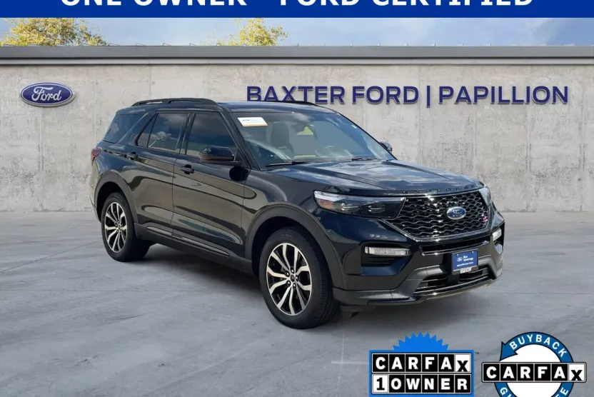 2022 Ford Explorer ST photo 1