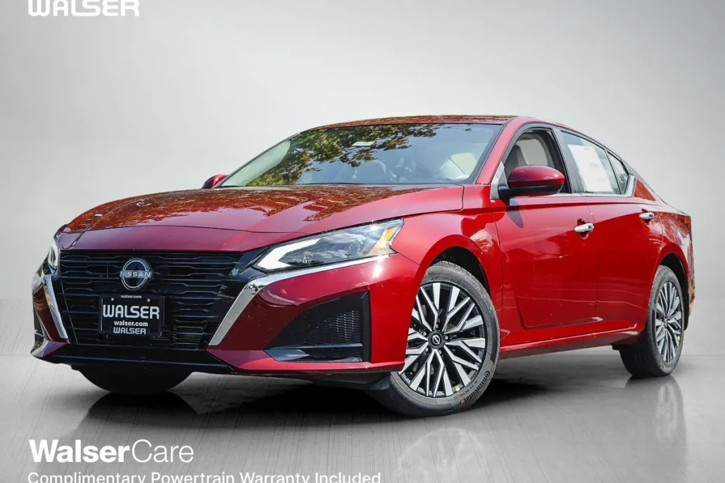 2025 Nissan Altima 2.5 SV photo 1