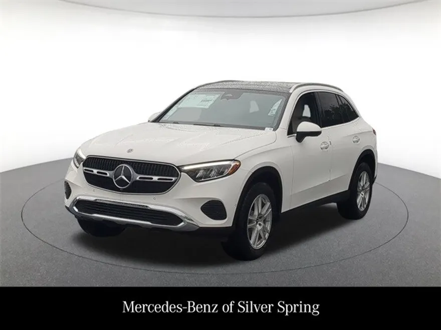 2025 Mercedes Benz GLC 300 4MATIC photo 1