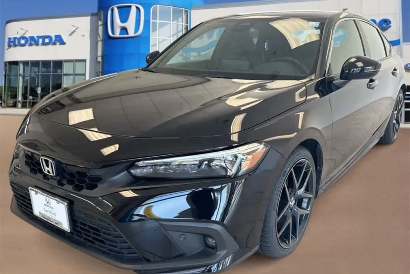 2023 Honda Civic Sport Touring photo 1