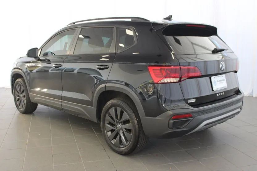 2023 Volkswagen Taos S photo 1