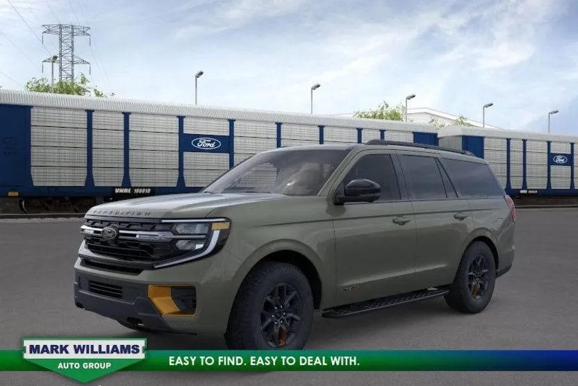 2025 Ford Expedition photo 1