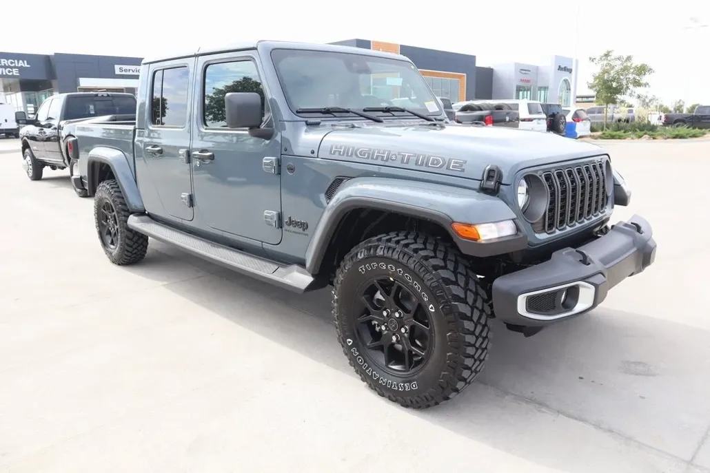 2025 Jeep Gladiator Sport photo 1