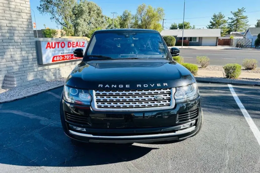2016 Land Rover Range Rover HSE photo 1