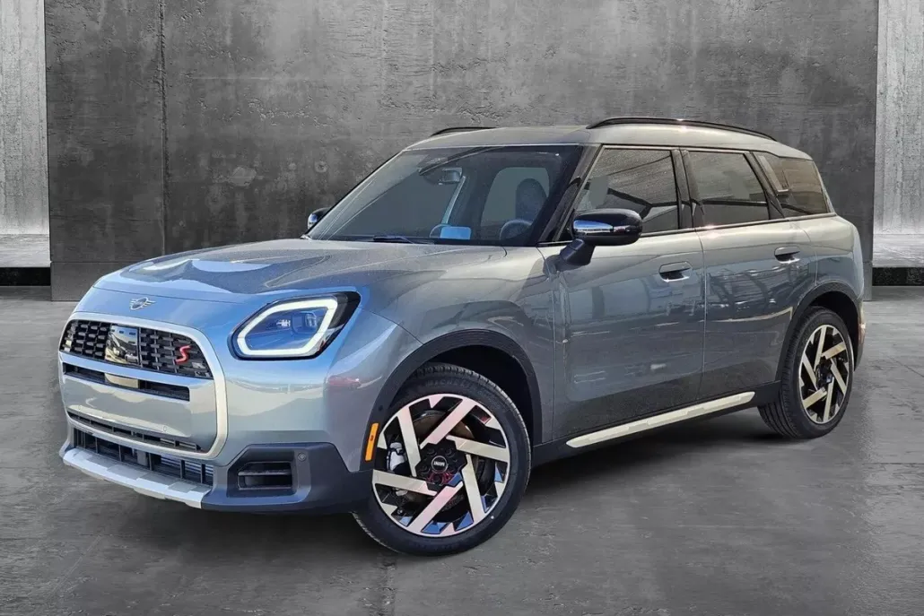 2025 Mini Countryman S photo 1