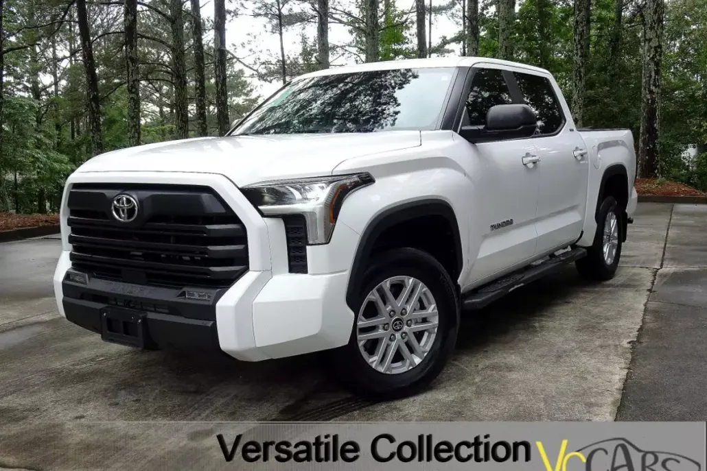 2024 Toyota Tundra SR5 CrewMax photo 1