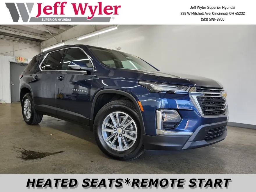 2023 Chevrolet Traverse Cloth 1LT photo 1