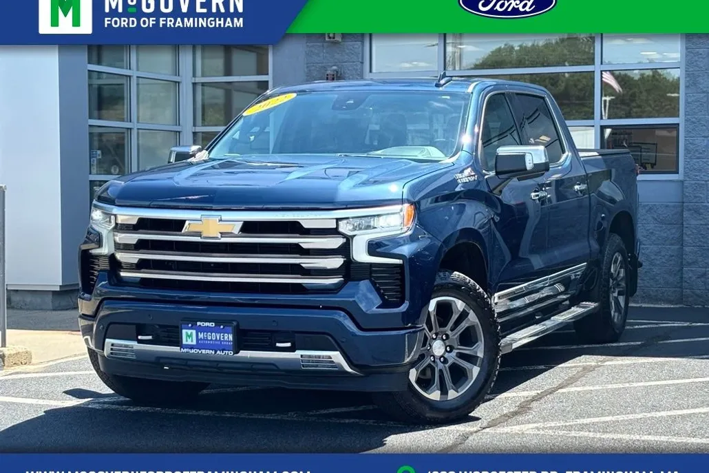 2022 Chevrolet Silverado 1500 High Country photo 1