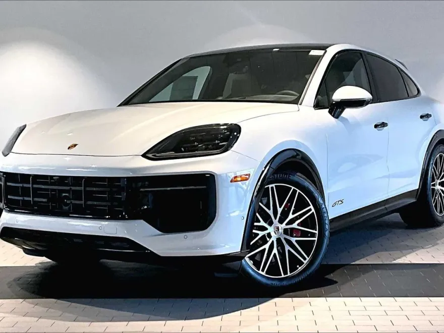 2026 Porsche Cayenne GTS Coupe photo 1
